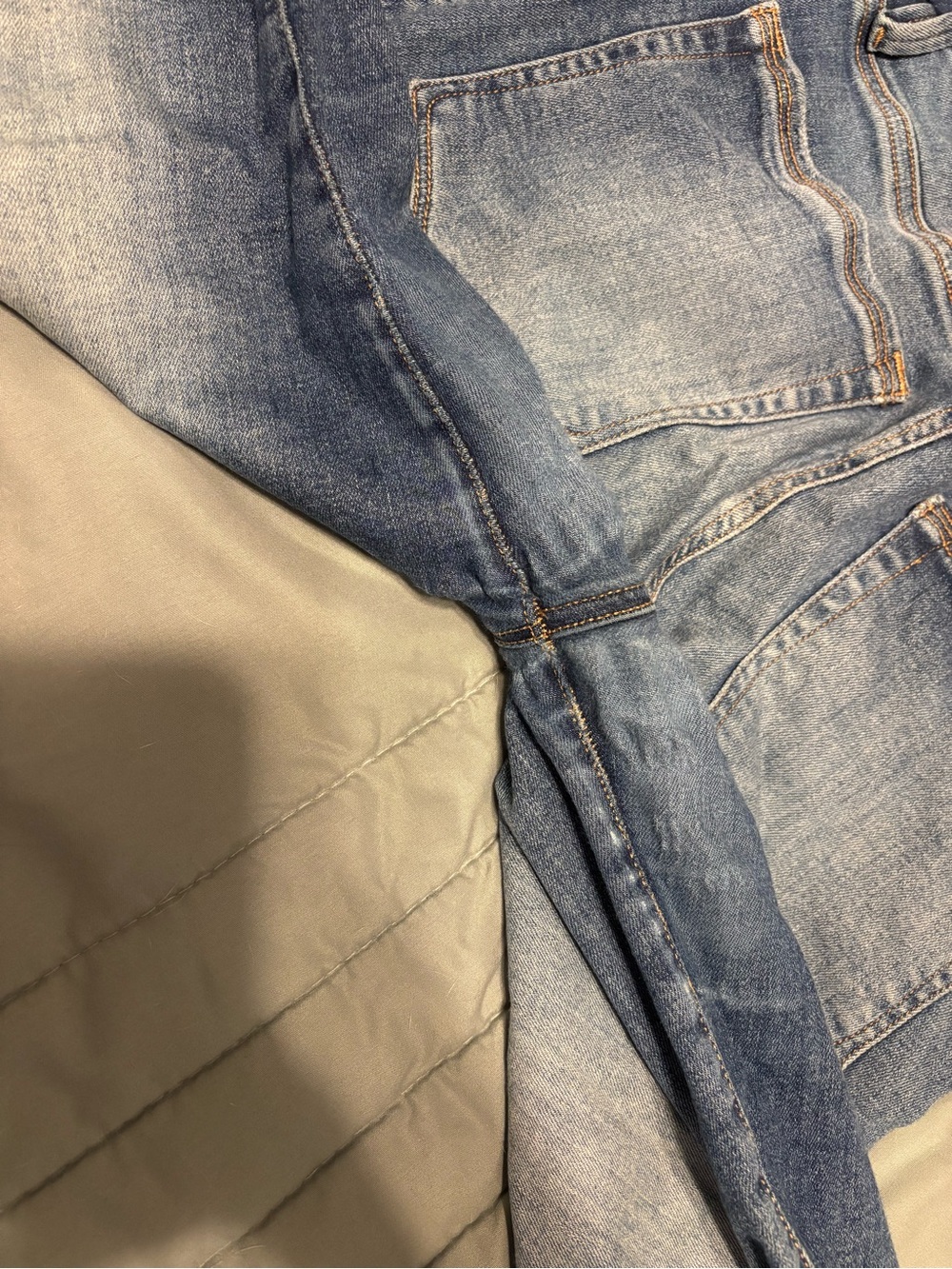 Good American High-Rise Button-Fly Jeans - Medium Blue Wash - Picture 4 of 6